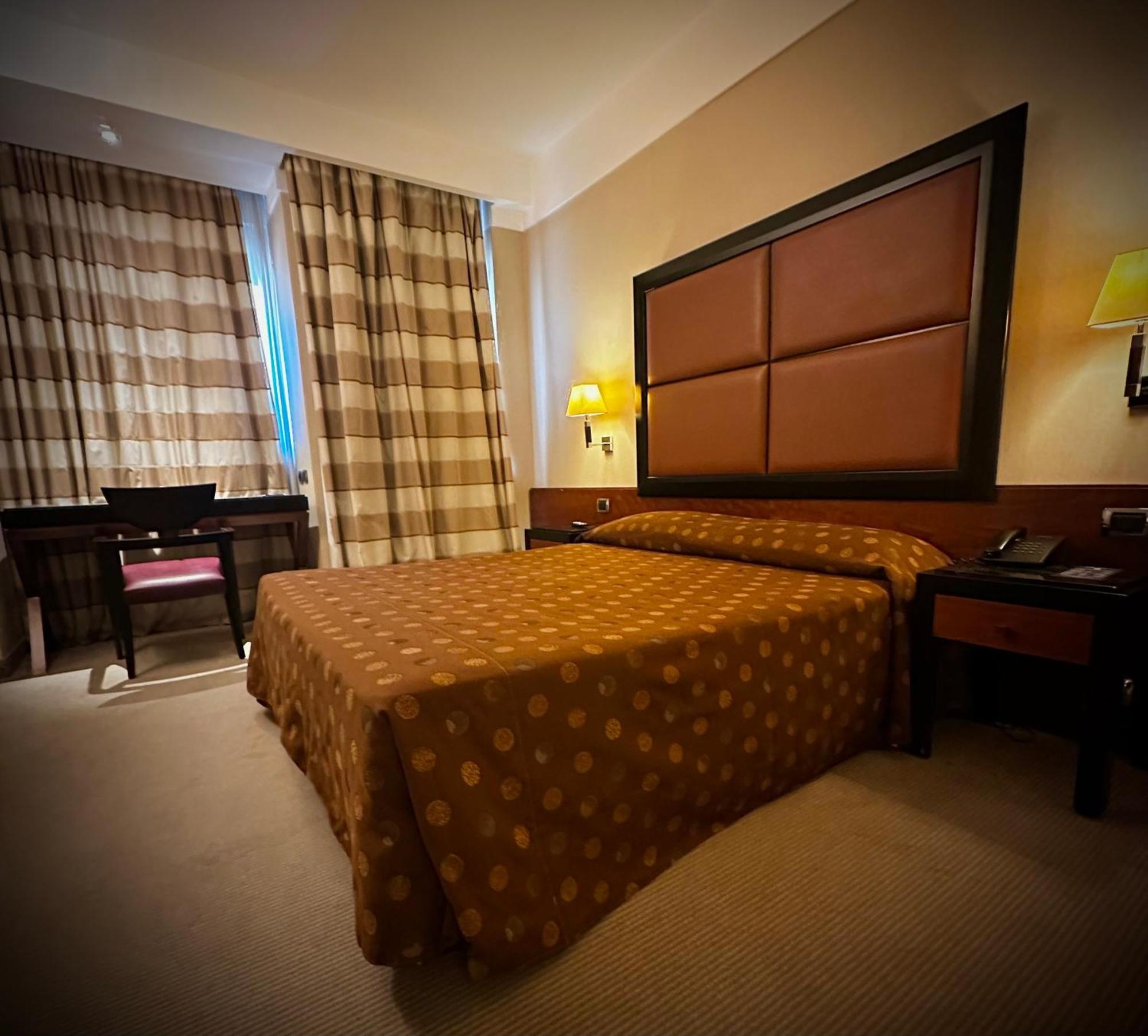 Ergife Palace Hotel โรม ภายนอก รูปภาพ