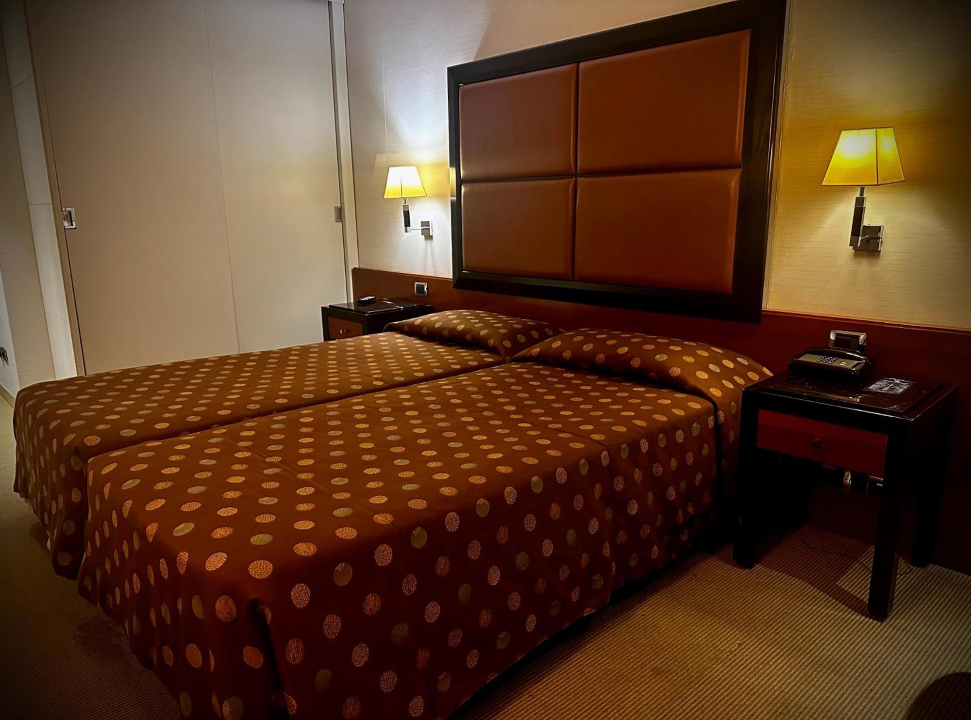 Ergife Palace Hotel โรม ภายนอก รูปภาพ