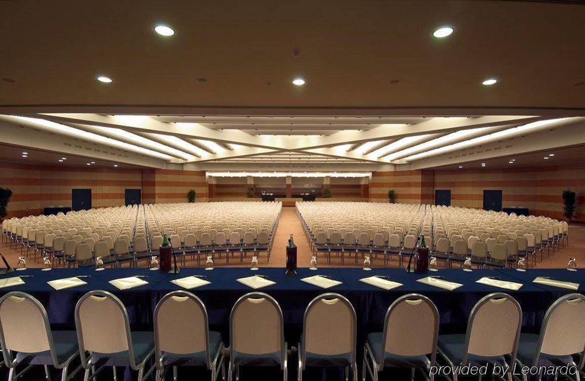 Ergife Palace Hotel โรม ภายนอก รูปภาพ